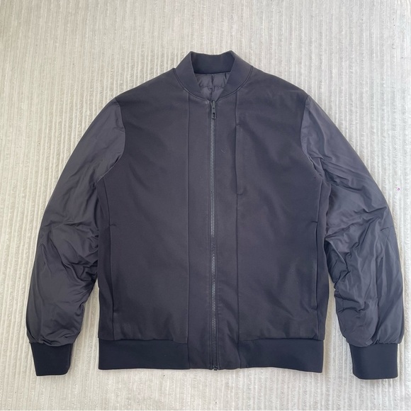 Lululemon About-Face Insulated Bomber Reversible Down Puffer Jacket - Picture 2 of 11